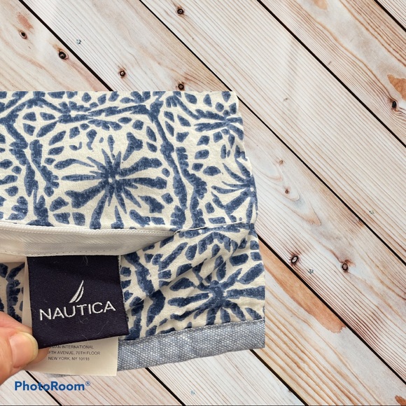 Nautica set of two pillow shams - Picture 4 of 6